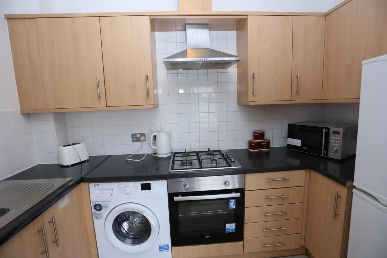 Lovely 2 Bed 2 Toilet Hill House River View Apartment Londres Exterior foto