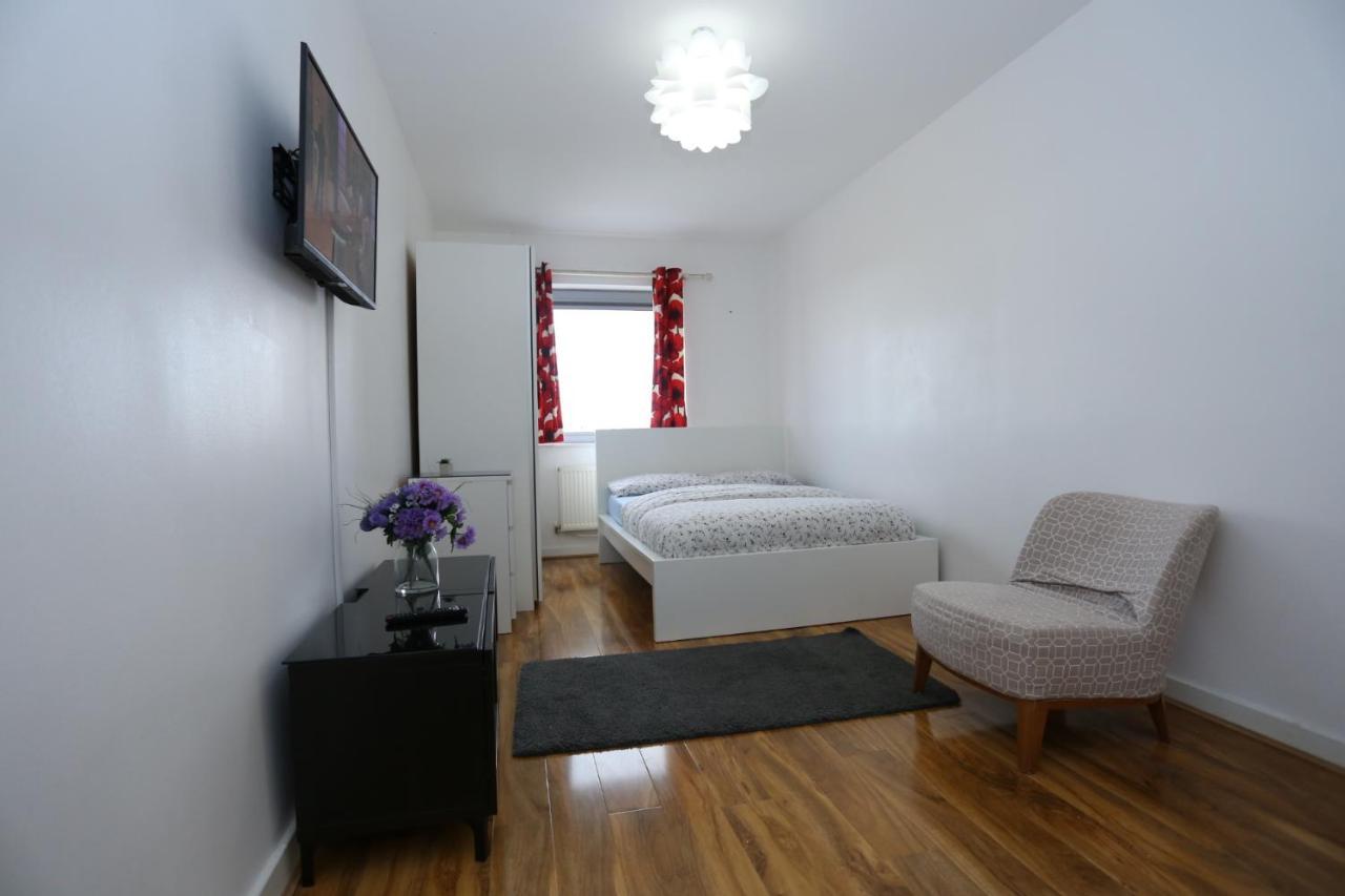 Lovely 2 Bed 2 Toilet Hill House River View Apartment Londres Exterior foto